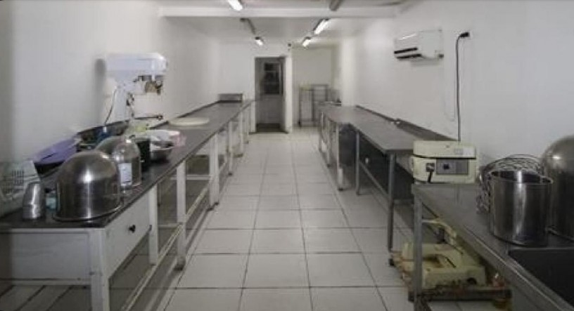 local-comercial-casa-en-zona-de-alto-flujo-big-4