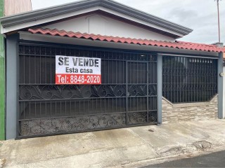 GRAN OPORTUNIDAD, REBAJADA! Casa de 3 Habitaciones Alajuela