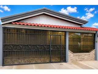 Casa de Una Planta, Residencial Lisboa, Alajuela | 3 Habitaciones | 2 Baños