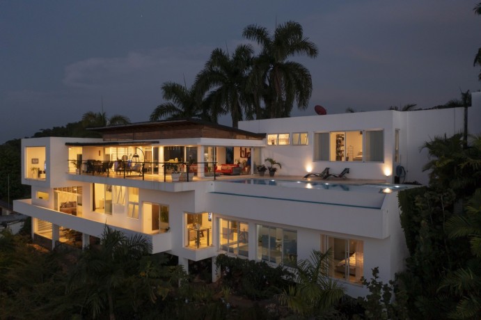 luxury-villa-with-breathtaking-oceanview-big-4