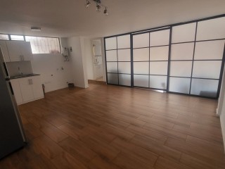DEPARTAMENTO REMODELADO EN VENTA  SECTOR LA ORELLANA, QUITO   Ubicación estratégica + listo para vivir o invertir