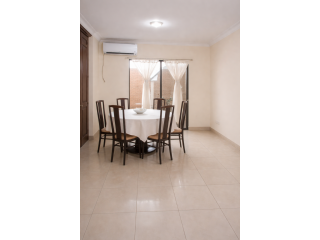 CASA MODERNA EN VENTA  Doral de Villa Club