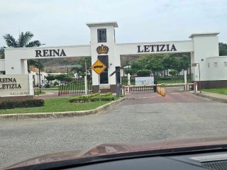 TERRENO EN VENTA  VILLAS DEL REY, ETAPA LETIZIA!