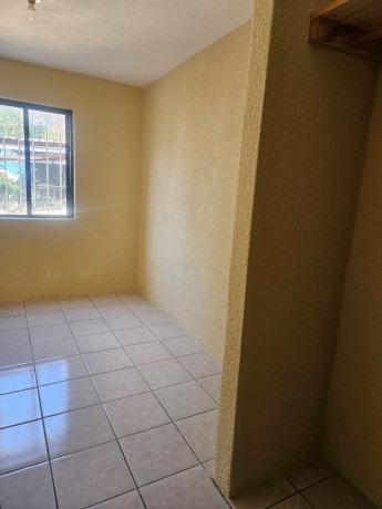 hermosa-casa-en-san-lucas-sacatepequez-big-3