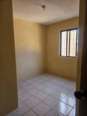 hermosa-casa-en-san-lucas-sacatepequez-big-2