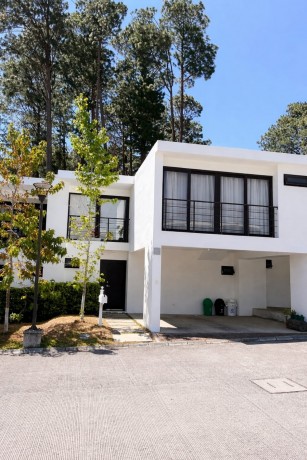vendo-linda-casa-en-resindencial-verde-360-santa-catarina-pinula-big-0