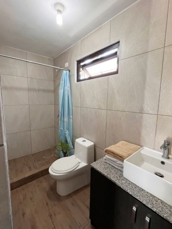 vendo-linda-casa-en-resindencial-verde-360-santa-catarina-pinula-big-4