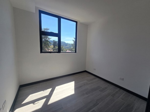 moderno-apartamento-en-velure-zona-16-con-hermosas-amenidades-big-3