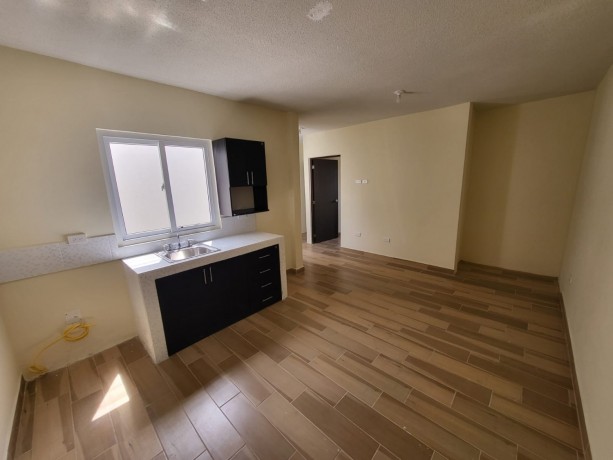 edificio-en-venta-hacienda-real-zona-16-big-1