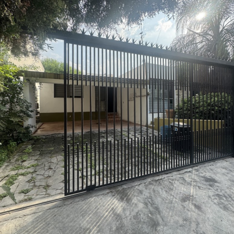 casa-en-venta-en-cumbres-1er-sector-494-m2-big-0