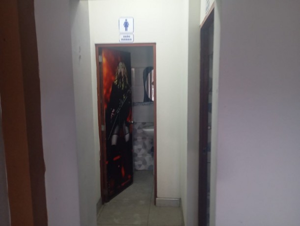 alquilo-local-comercial-140mts2-ves-big-3