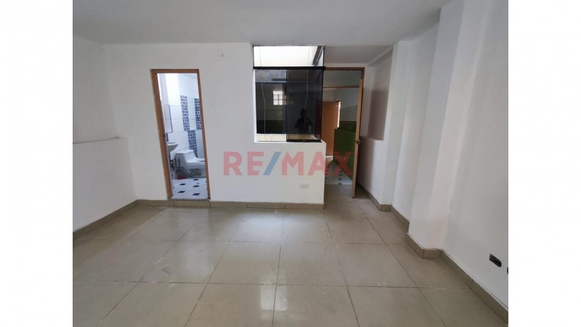 venta-de-departamento-duplex-azotea-en-ate-urbanizacion-los-sauces-big-1