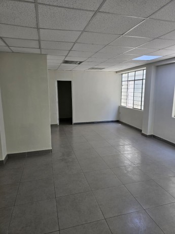 alquiler-de-oficina-en-lima-118-m2-jiron-de-la-union-centro-de-lima-big-1