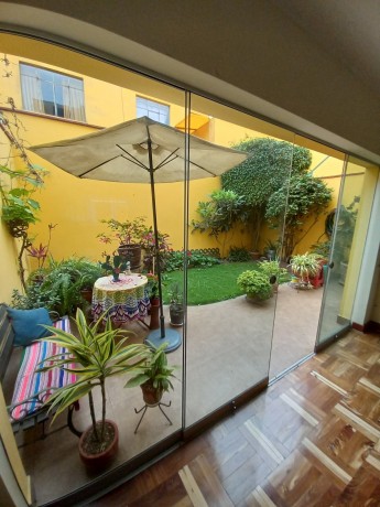 vendo-casa-2-pisos-140m2-terraza-y-jardin-big-1