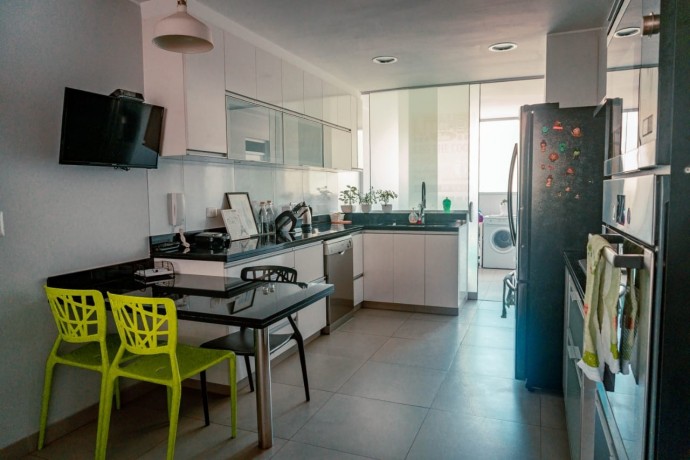 hermoso-departamento-en-miraflores-remodelado-y-cerca-a-todo-big-1