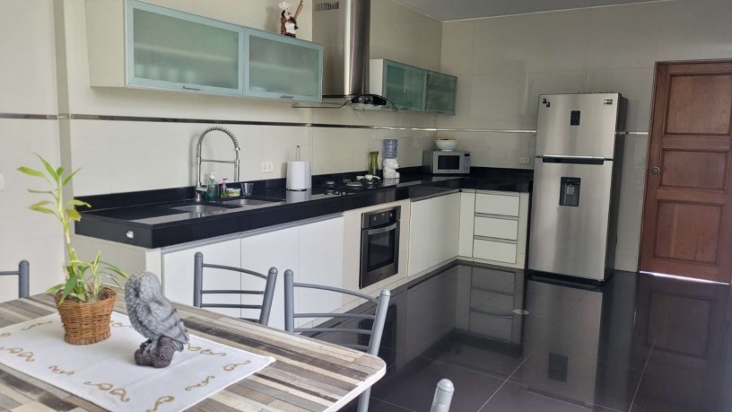 venta-de-moderna-casa-en-surco-4-dorm-y-mini-flat-big-3