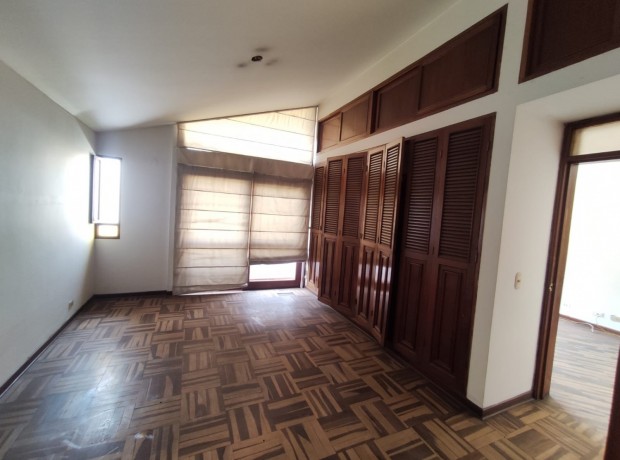 vendo-casa-frente-a-parque-en-surco-big-5