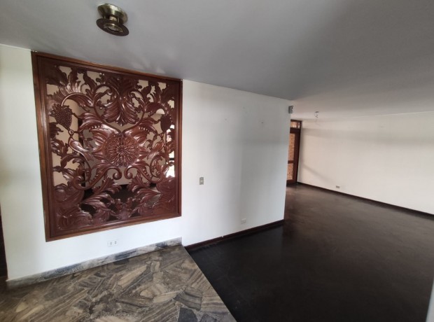 venta-de-casa-frente-a-parque-big-2