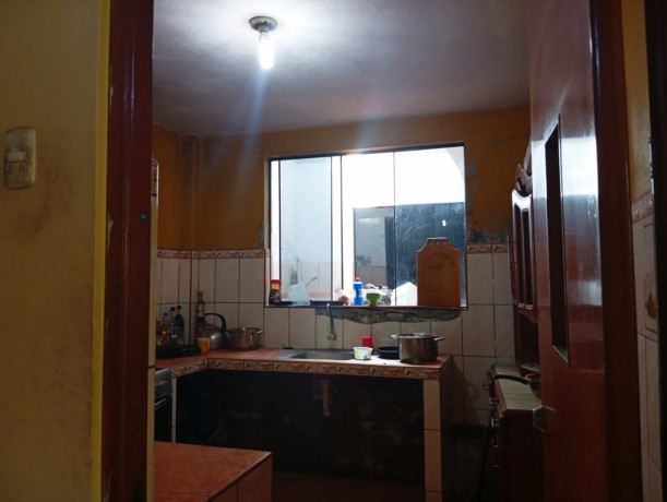 venta-de-casa-de-3-pisos-en-puente-piedra-big-1